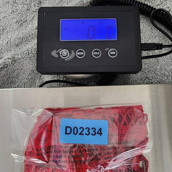 Victoria's Secret Bra Womens M Red Lace Criss Cross Detail Bralette Lined Sexy - Picture 10 of 10